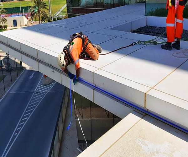 Rope access Window cleaner
